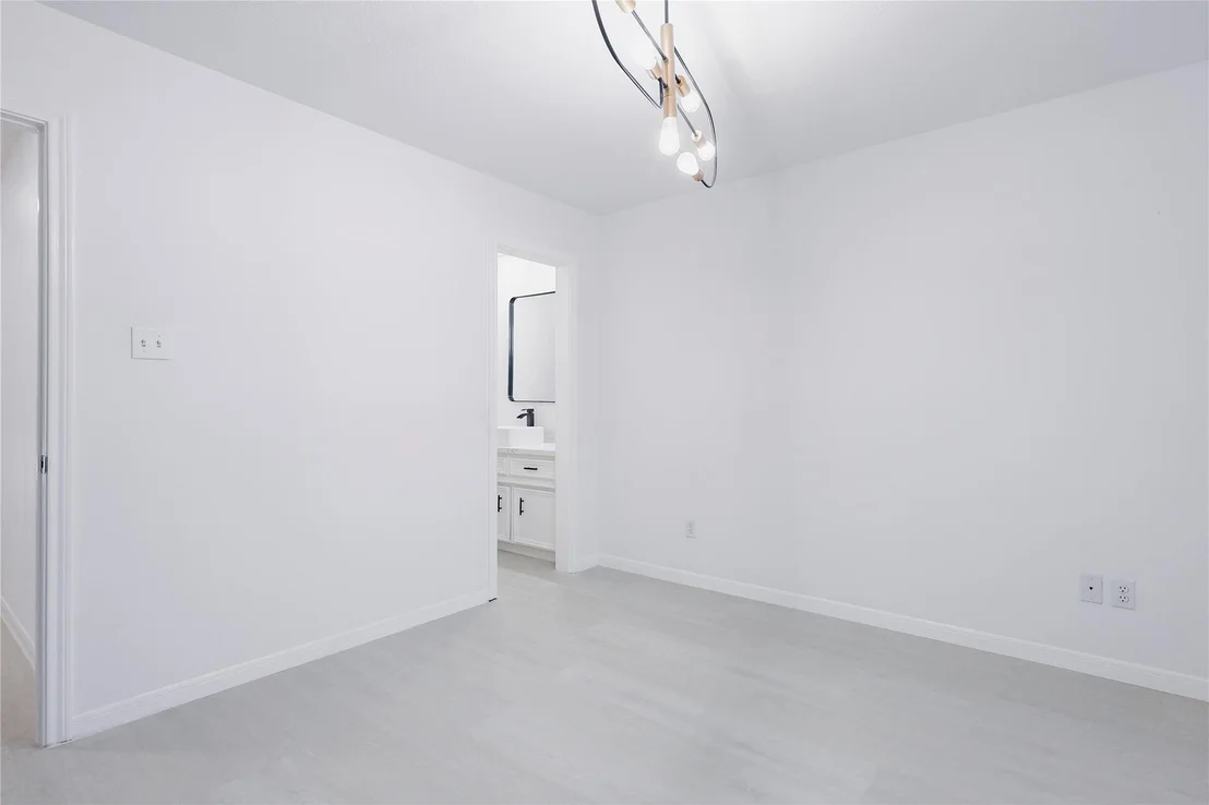 Photo of 17527 Sandy Cliffs Drive
