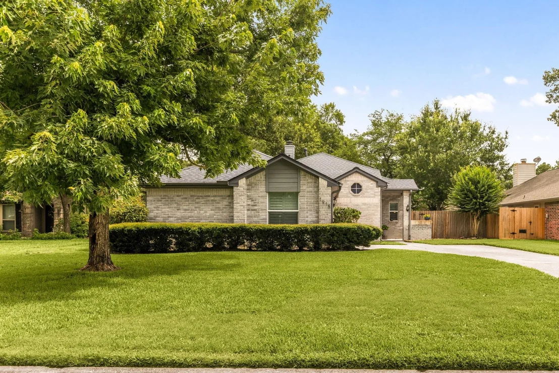 Photo of 1915 Mercoal Drive