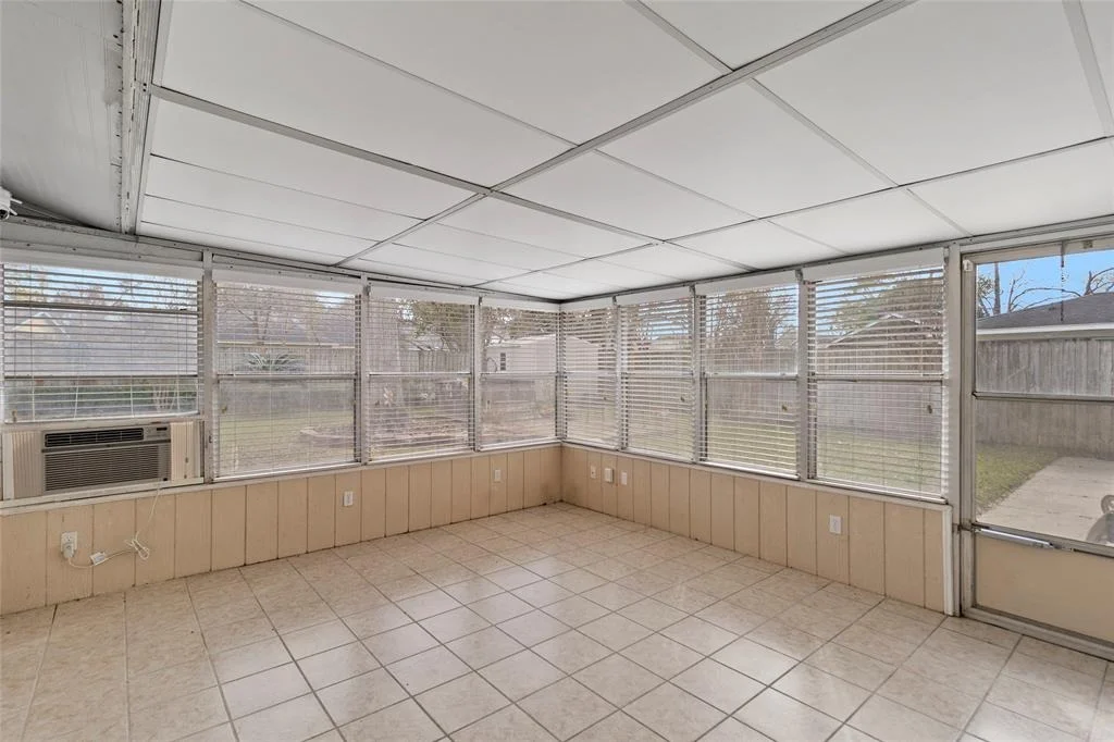 Photo of 5419 Saxon Drive