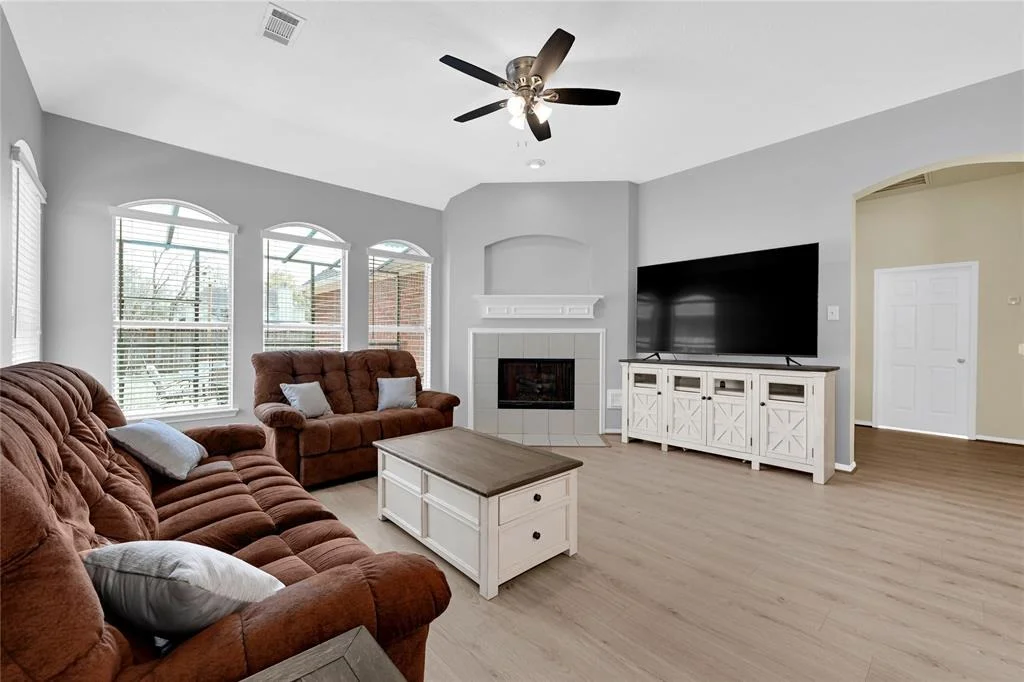 Photo of 4414 Plum Forest Road