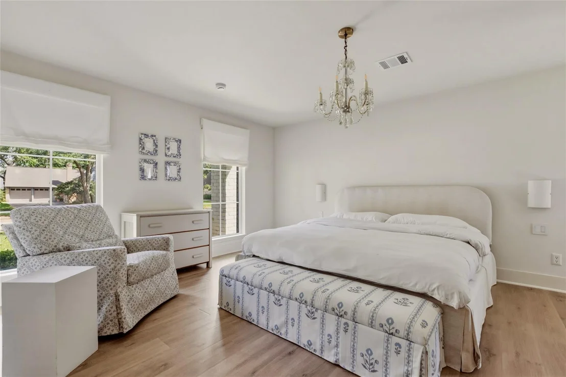 Photo of 12035 Riverview Drive