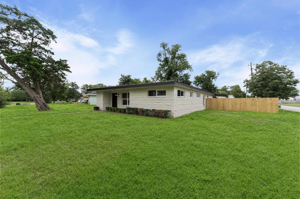Photo of 200 Burnett Drive