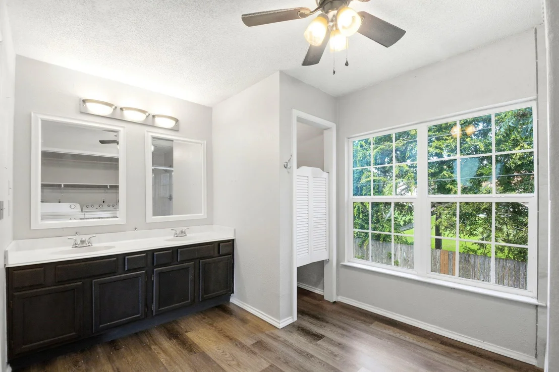 Photo of 5211 Spring Circle Drive