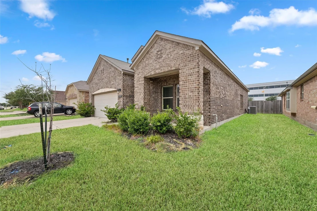 Photo of 7531 Cypress Pin Oak Drive
