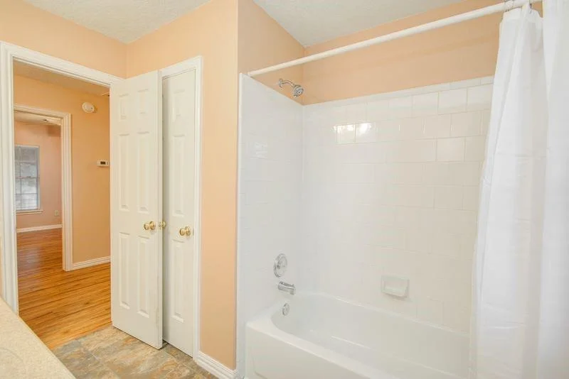 Photo of 2917 Veva Drive
