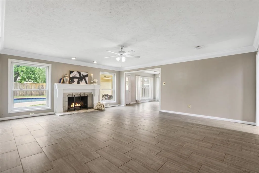 Photo of 5923 Silent Oaks Drive