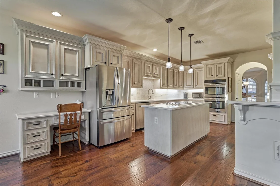 Photo of 147 Sunnyvale W