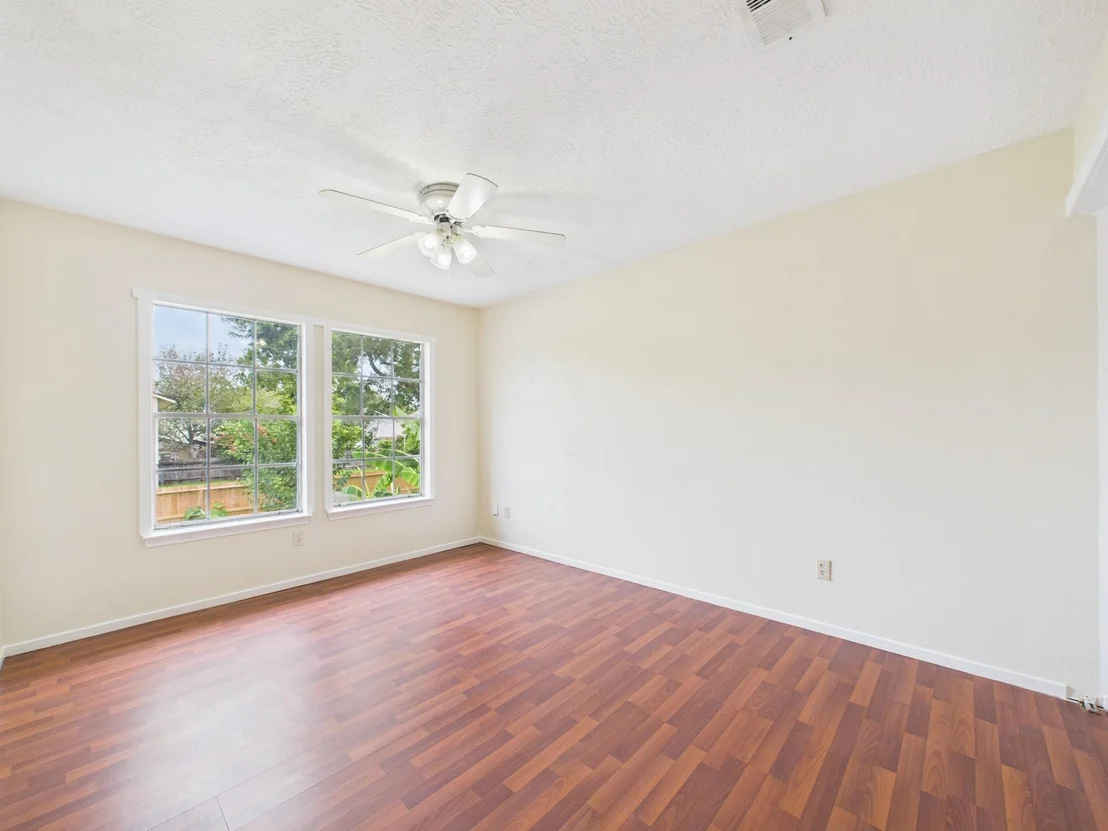 Photo of 459 Woodrail Drive