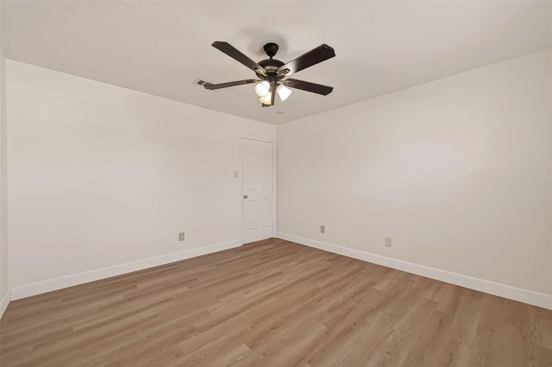 Photo of 15910 Clayton Bend Drive
