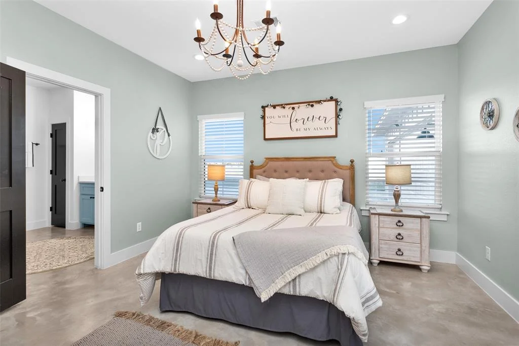 Photo of 5425 Horseshoe Drive