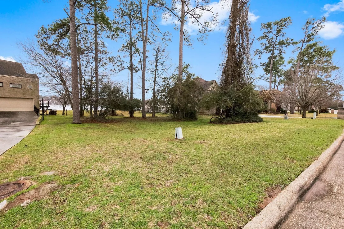 Photo of 11823 Thoreau Drive