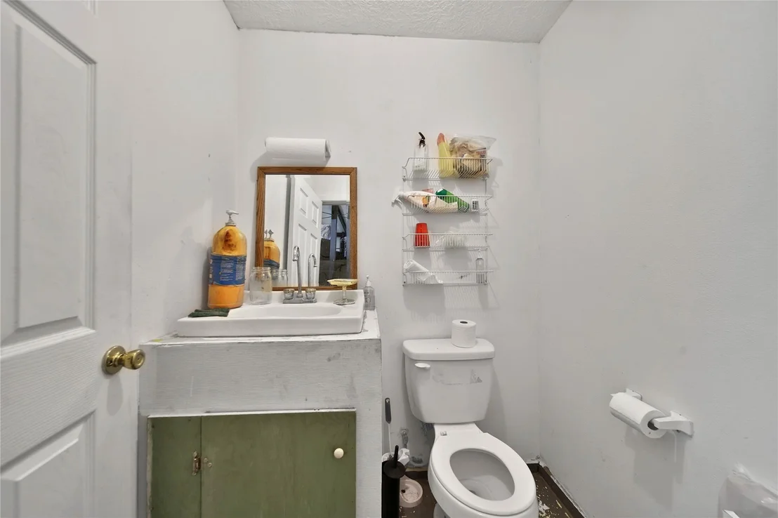 Photo of 23519 Saxon Way