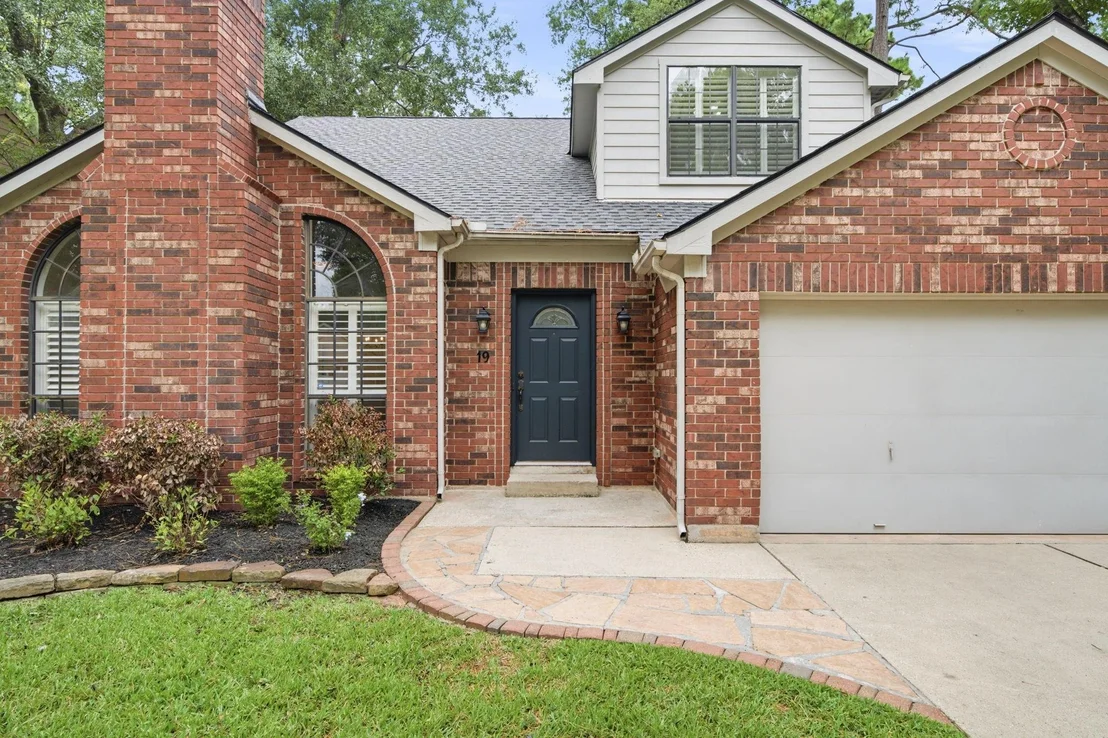 Photo of 19 Village Knoll Place