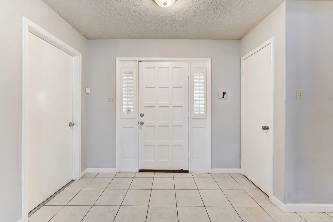 Photo of 16134 Beechnut Street