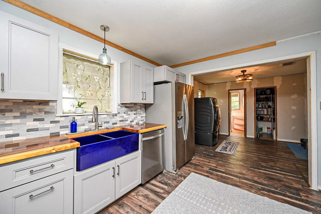 Photo of 14920 Bj Dusek Road