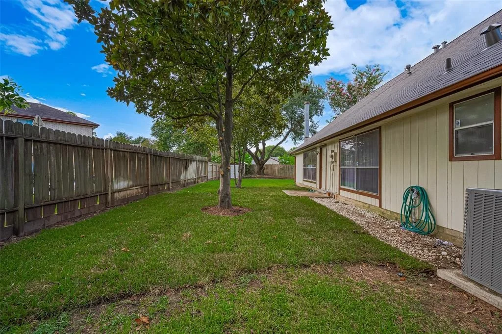 Photo of 2415 Pebbledowne Circle