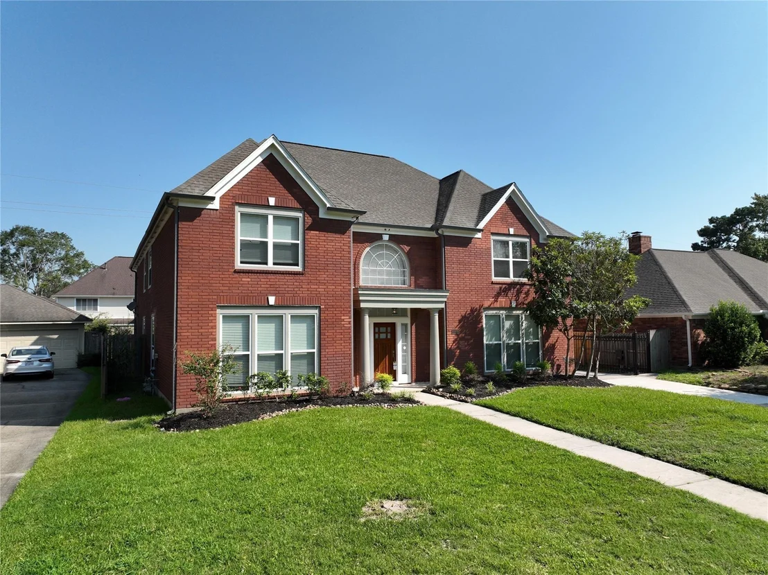 Photo of 6003 Ancient Oaks Drive