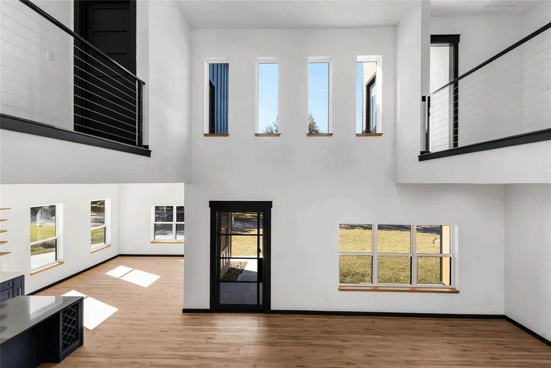 Photo of 7292 Edgewater Drive