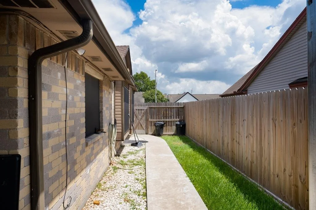 Photo of 910 Wildwood Drive