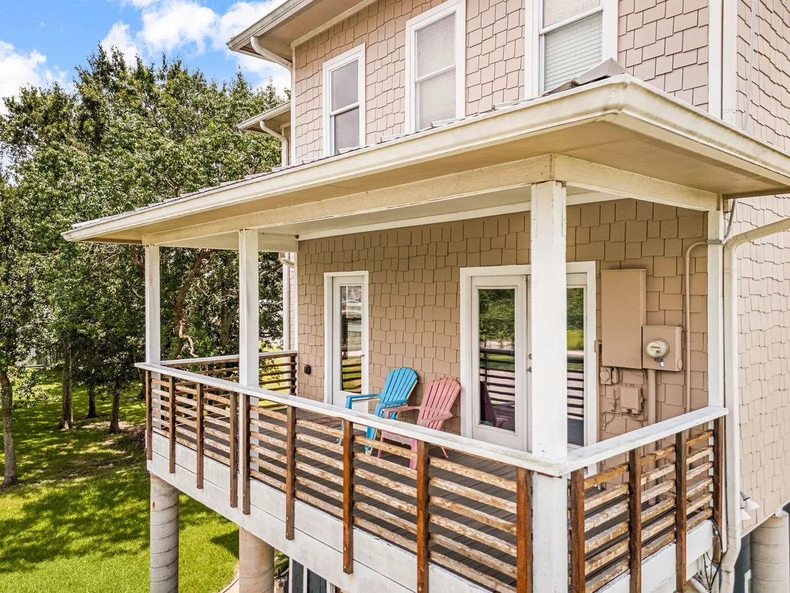 Photo of 814 Hall Avenue