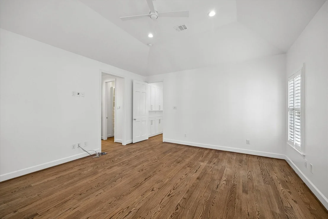 Photo of 6130 Annapolis Street