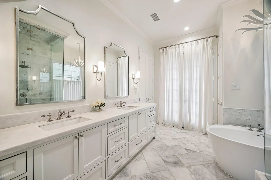 Photo of 3214 Sunset Boulevard