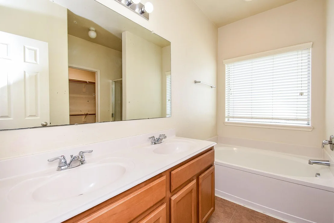 Photo of 2819 Katybriar Lane