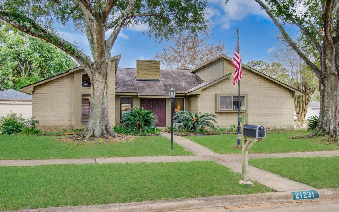 Photo of 21231 Park Tree Lane