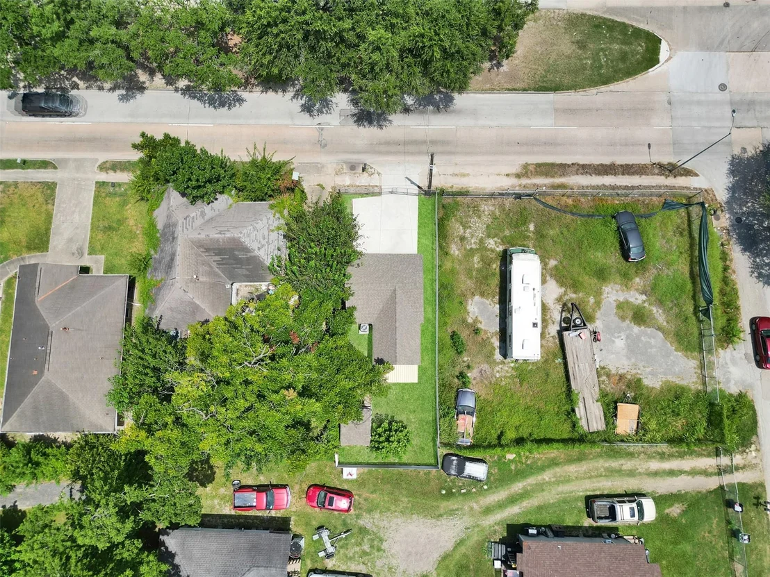 Photo of 5603 N Wayside Drive