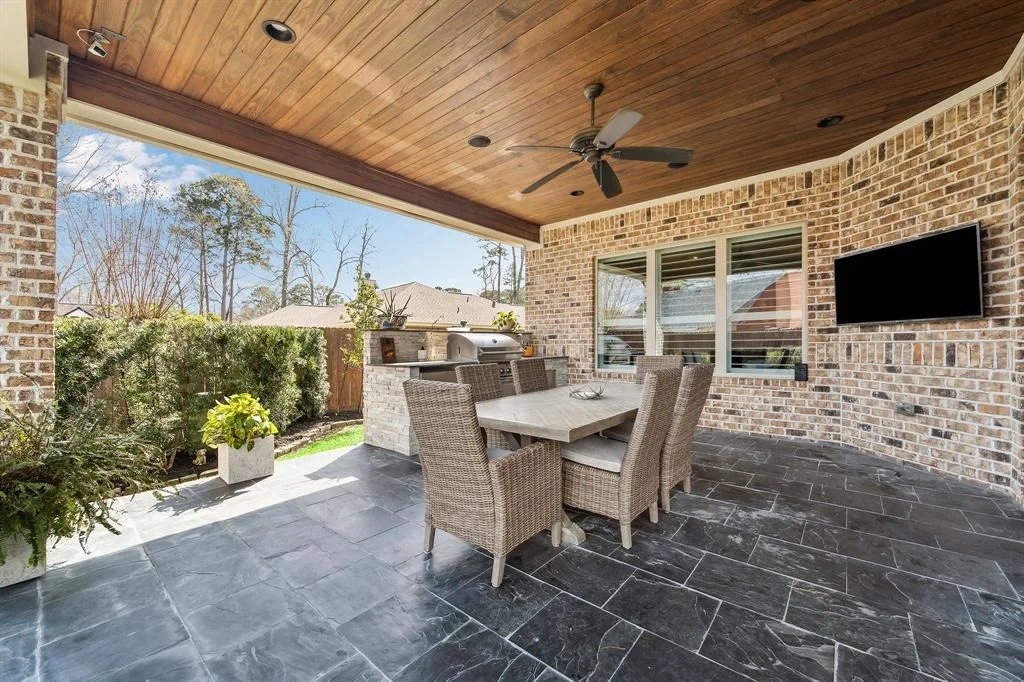 Photo of 16006 Broadwater Drive