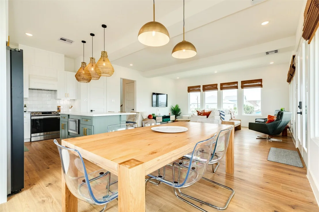Photo of 13010 Buccaneer Parkway
