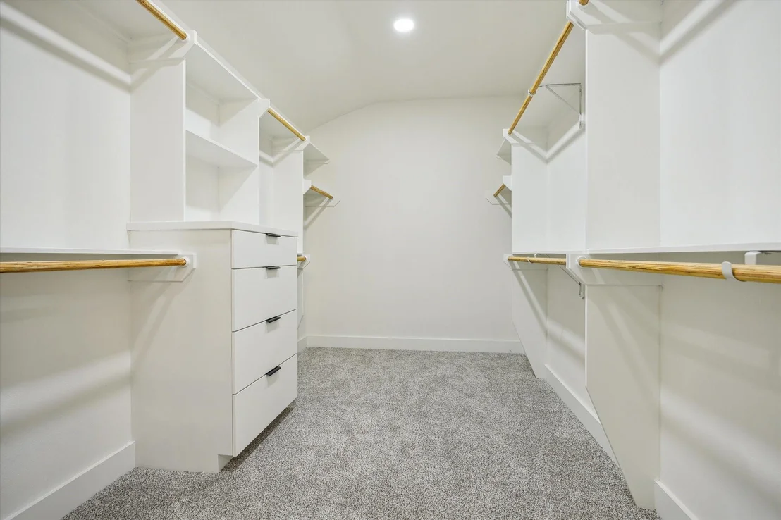 Photo of 1423 Mapleton Drive