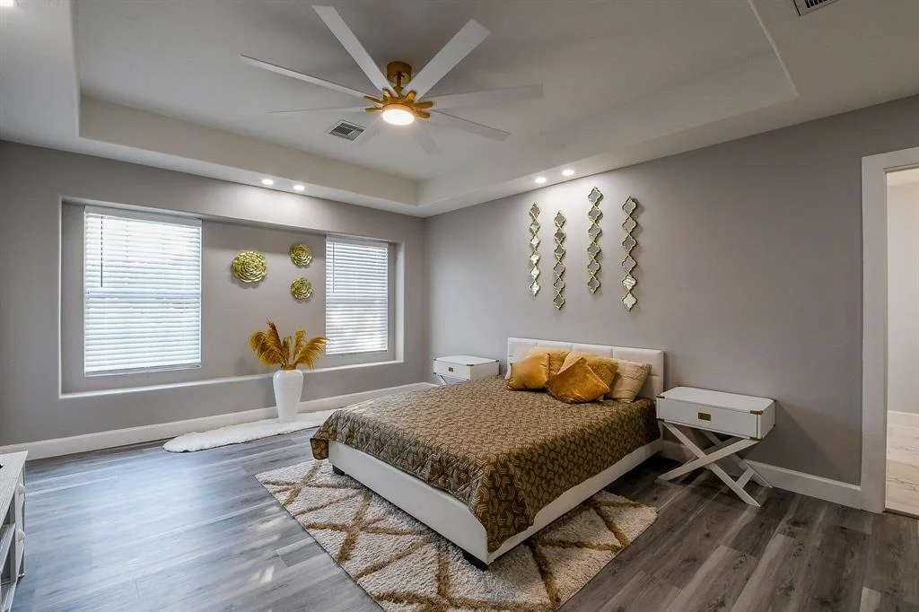 Photo of 15822 Land View Drive