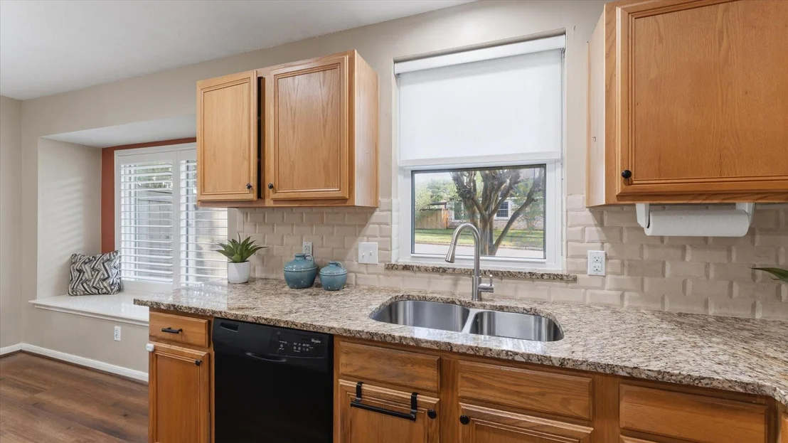 Photo of 1419 Lamplight Trail Drive