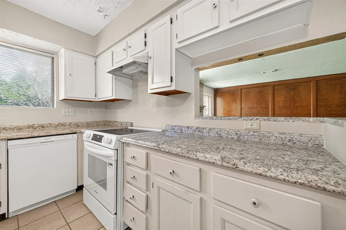 Photo of 18534 Sweetmeadow Drive