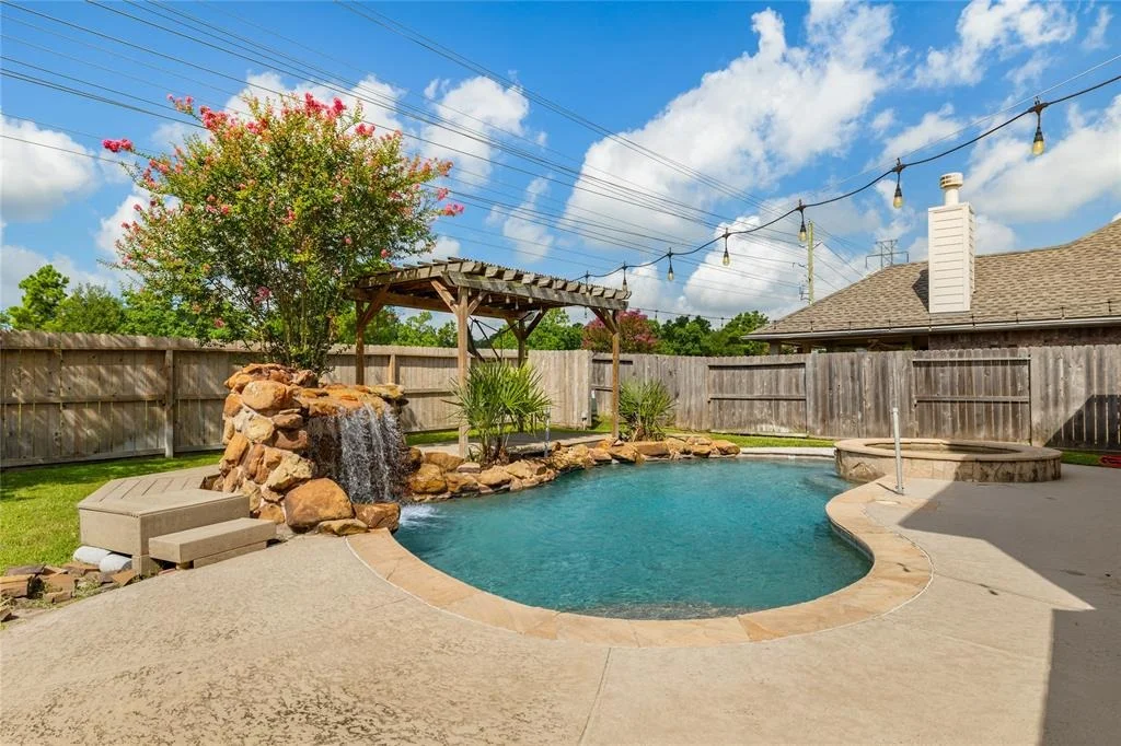 Photo of 6815 Autumn Rain Lane