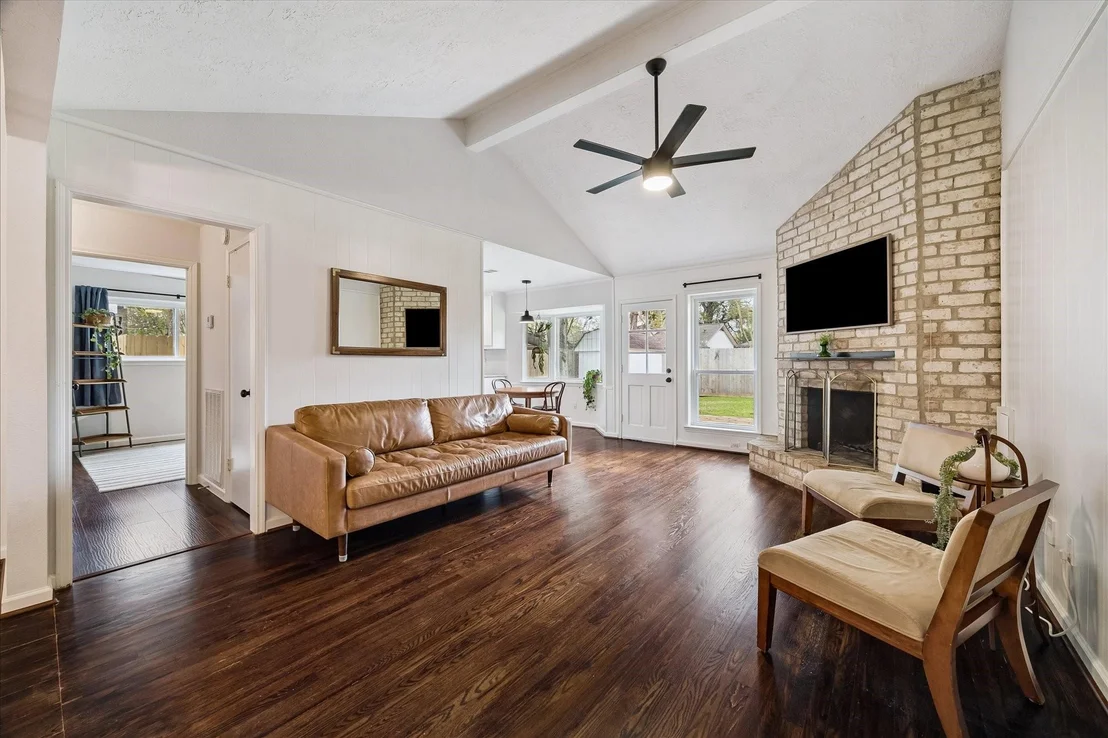 Photo of 9707 Lawngate Drive