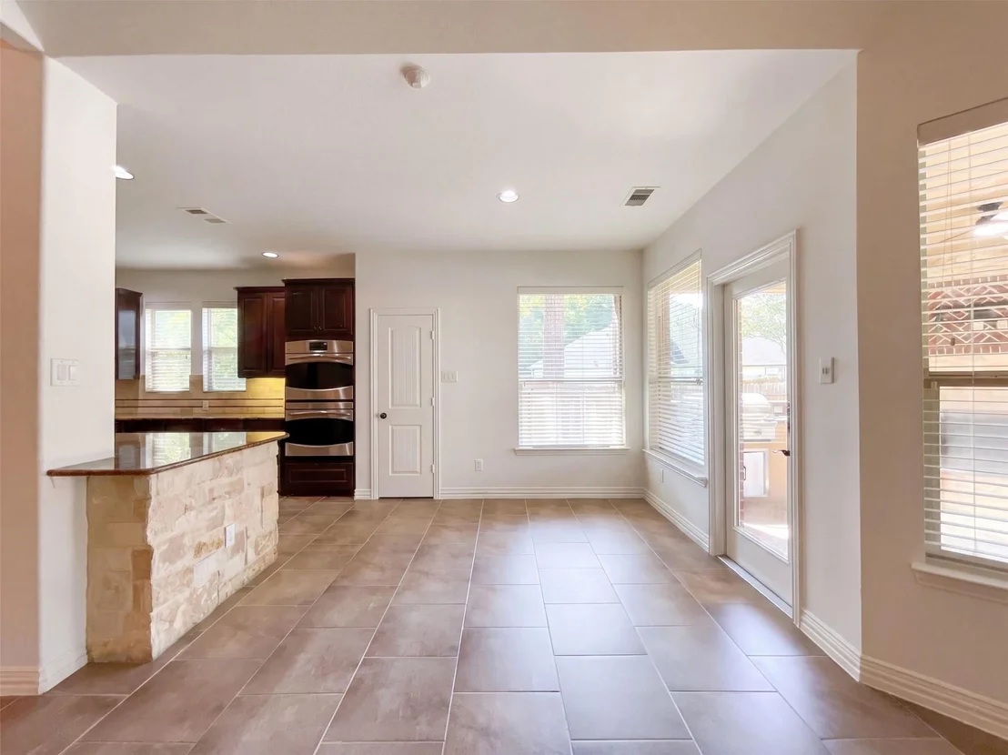 Photo of 312 Overland Trace