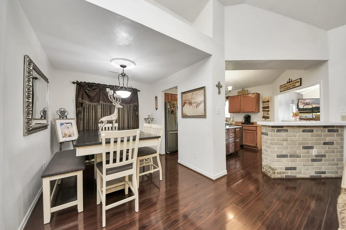 Photo of 1102 Heathfield Drive