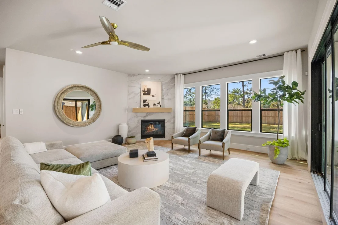 Photo of 4902 Oak Forest Drive