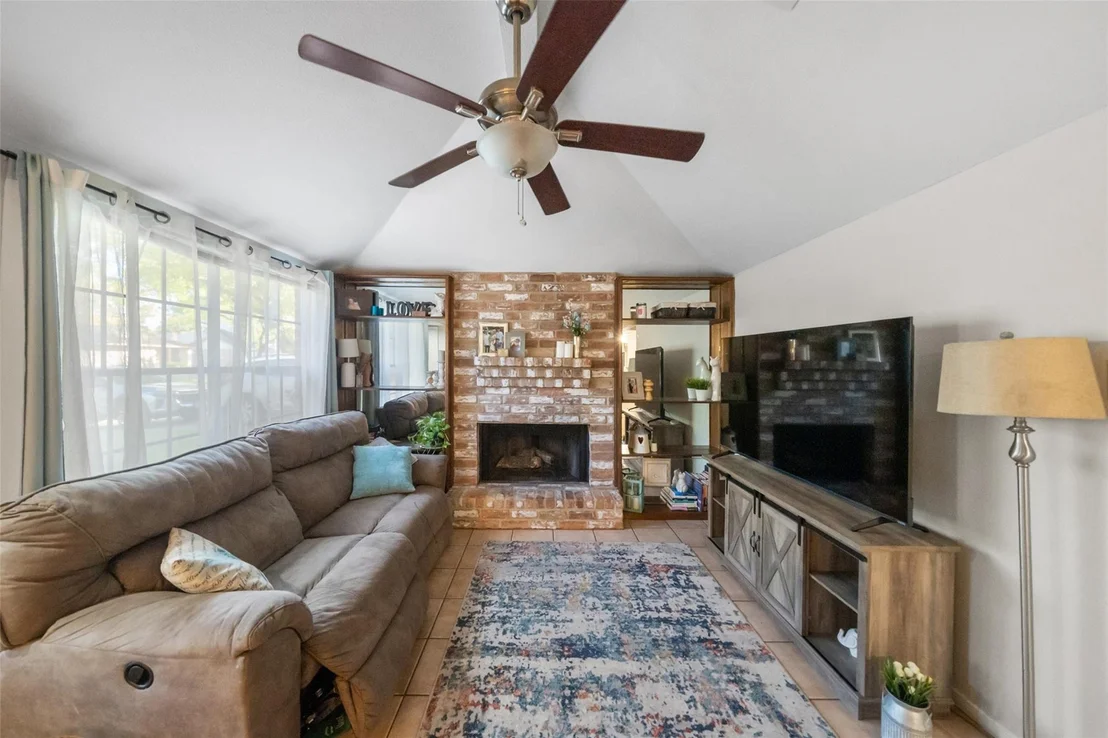 Photo of 2718 Longleaf Pines Drive
