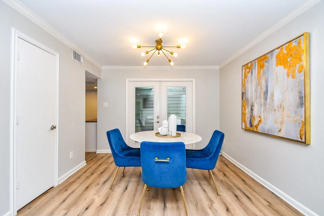 Photo of Unit 10 at 1908 Augusta Drive
