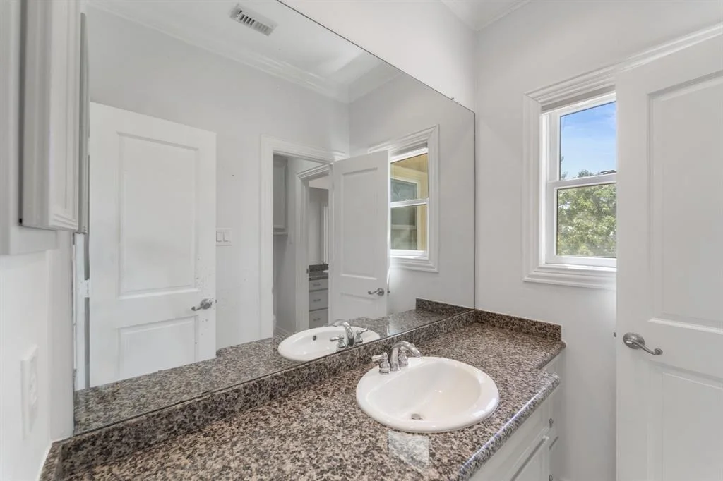Photo of 4508 Larch Lane