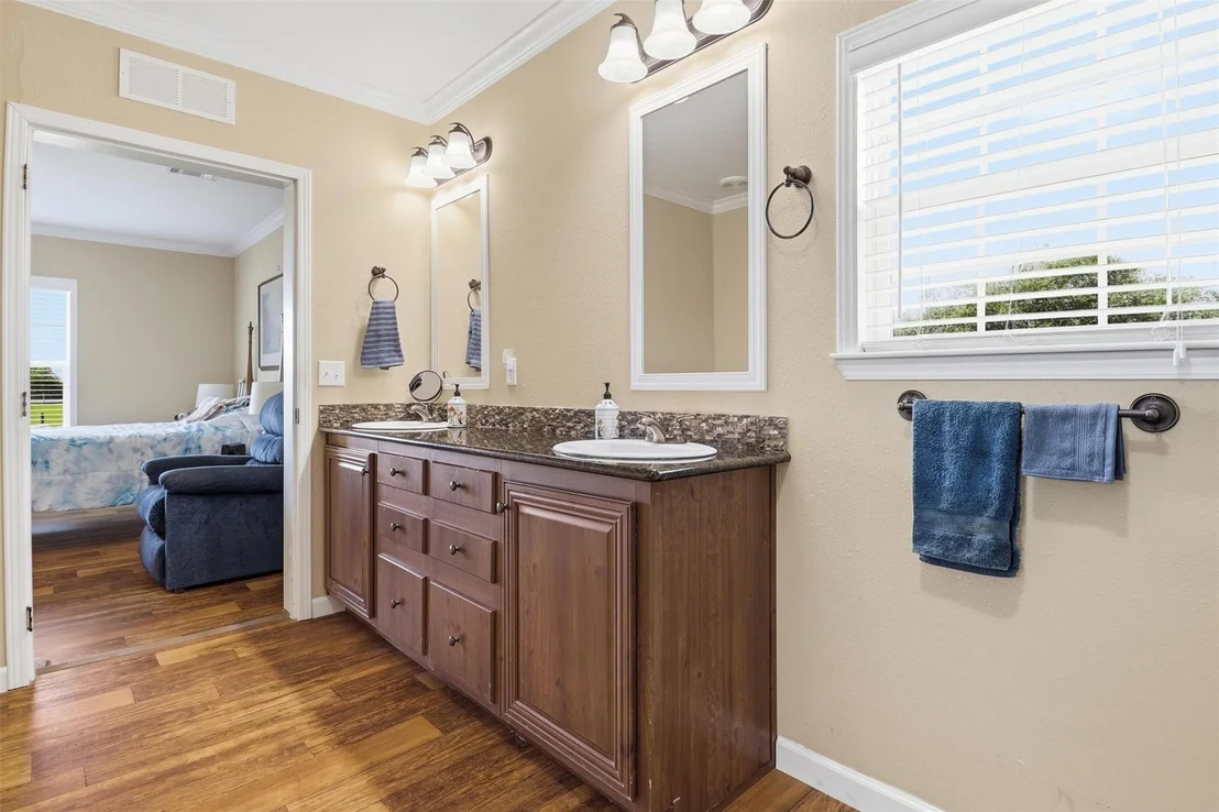 Photo of 32818 Rogers Road