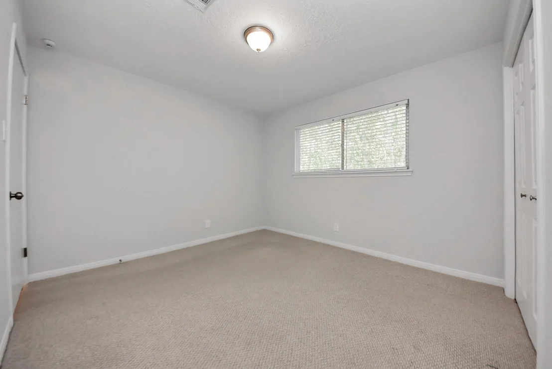 Photo of 515 Lorie Lane