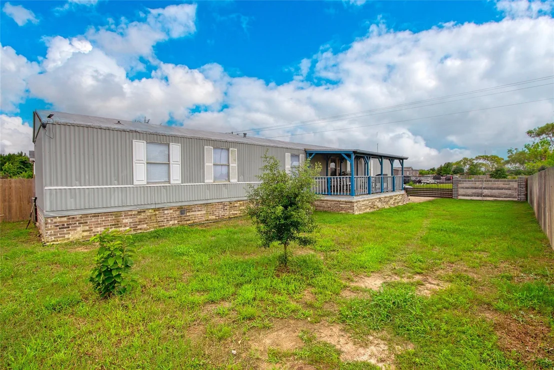 Photo of 5775 Road 3550