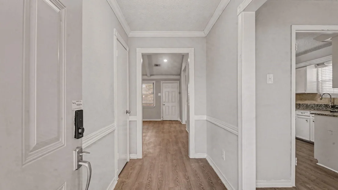 Photo of 2067 SE Shadow Rock Drive