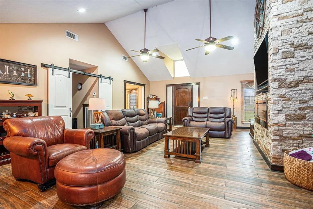 Photo of 4206 Lawrence Road