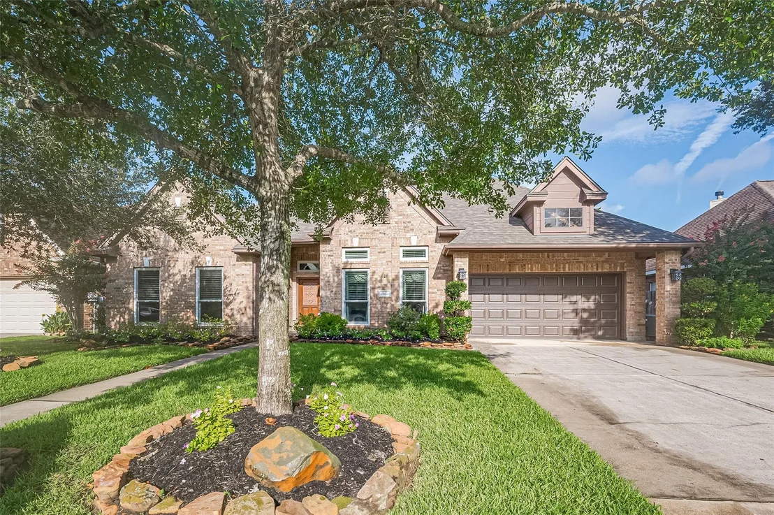 Photo of 15427 Oxenford Drive
