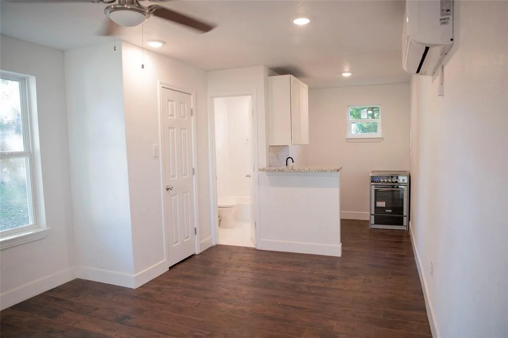 Photo of 904 Jackson Avenue